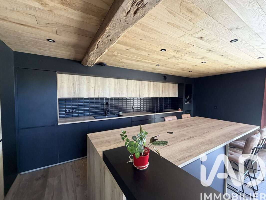 Maison 265 m² à Lacapelle-Marival  - photo 7