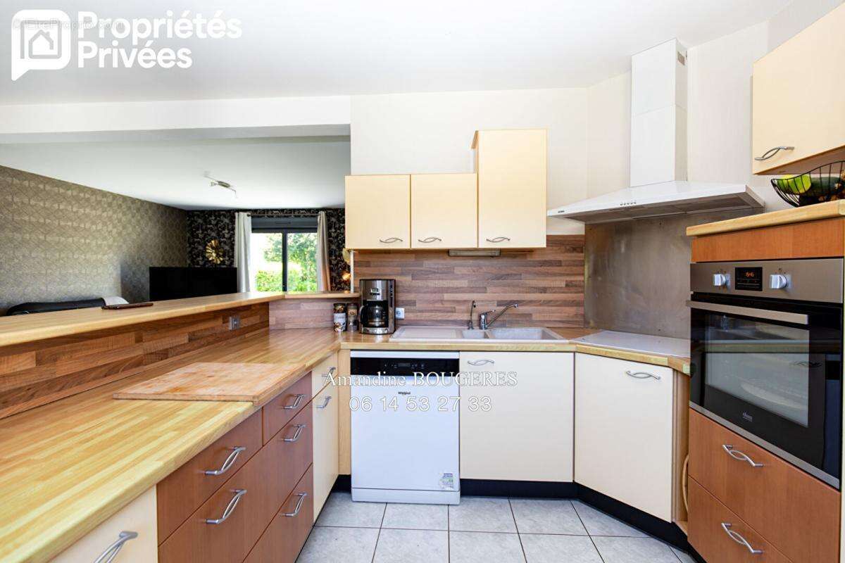 Maison saint didier  35220 avec 100 m² de garage - a 5 minutes de la gare-  293 900  euros hai - photo 4