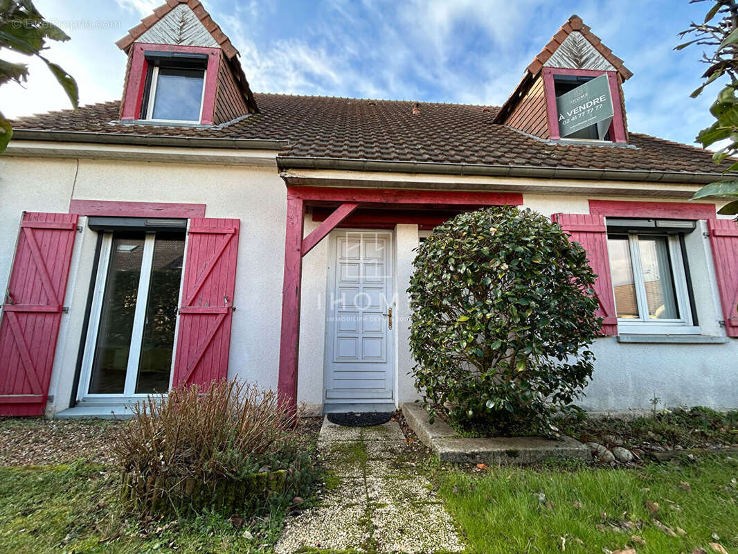 Maison à CHAUFOUR-NOTRE-DAME
