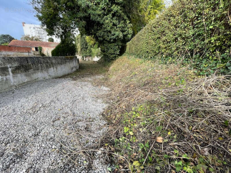 Terrain à ANGOULEME
