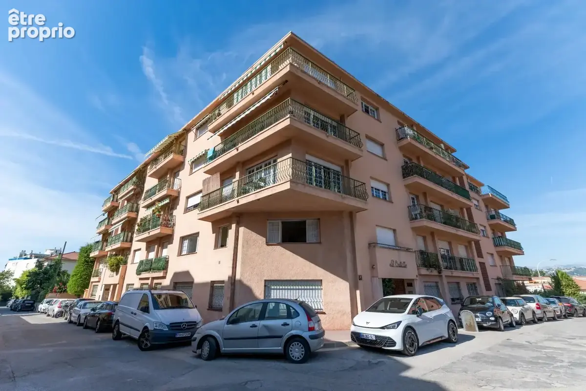 Nice port – 2 pièces traversant avec balcon, terrasse et aperçu mer - photo 11