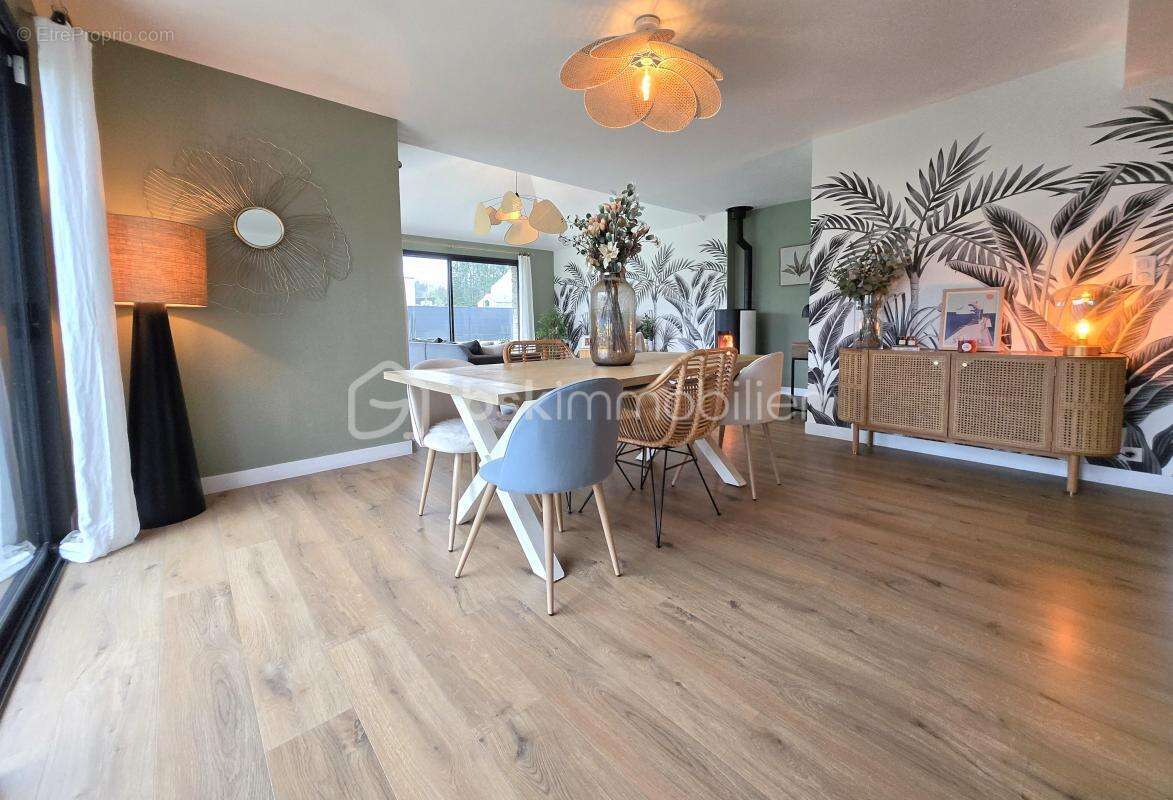 Maison contemporaine 2021 – Belles prestations, vie de plain-pied et cadre calme – 152 m² - photo 10