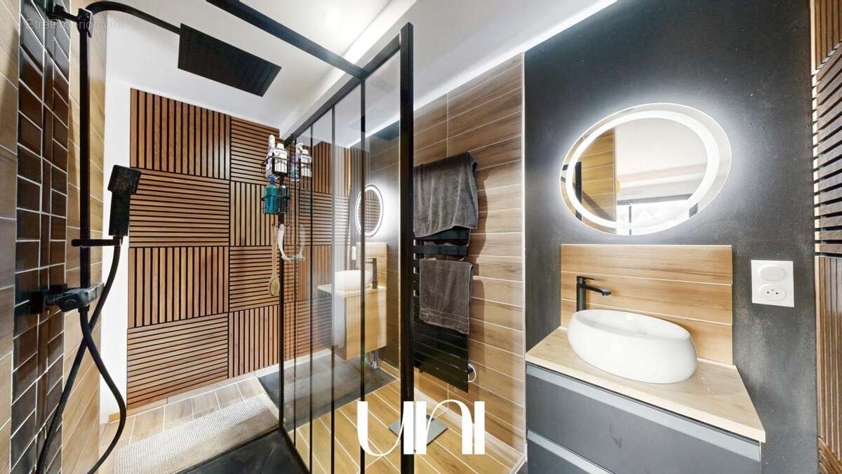 Maison à SAINT-MARTIN-DES-ENTREES