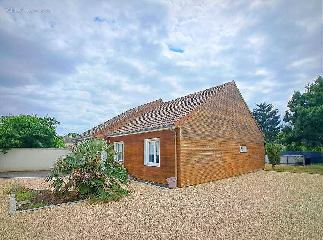 Maison à CHATELLERAULT