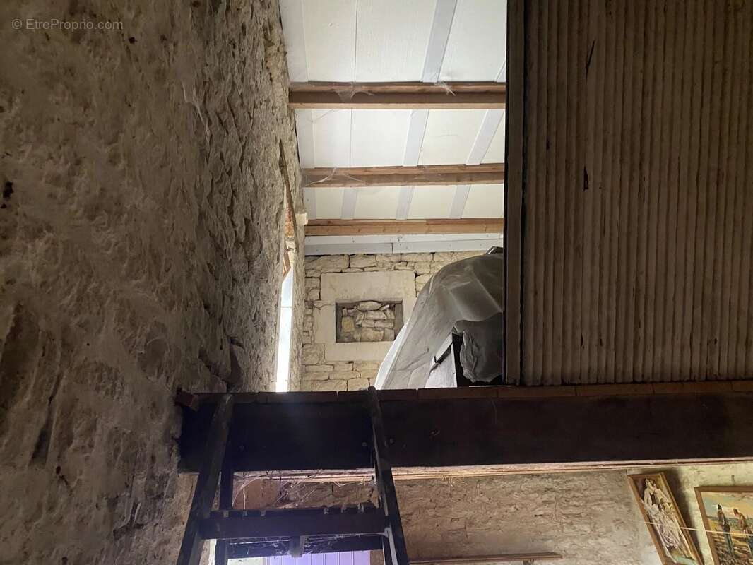 Maison à ROCHES-BETTAINCOURT