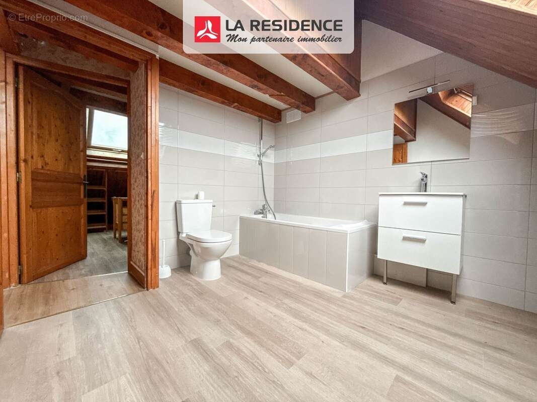 Maison 123 m² à Le Mesnil-Saint-Denis  - photo 4