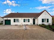 Photo 1 - Maison à CHAMBEUGLE