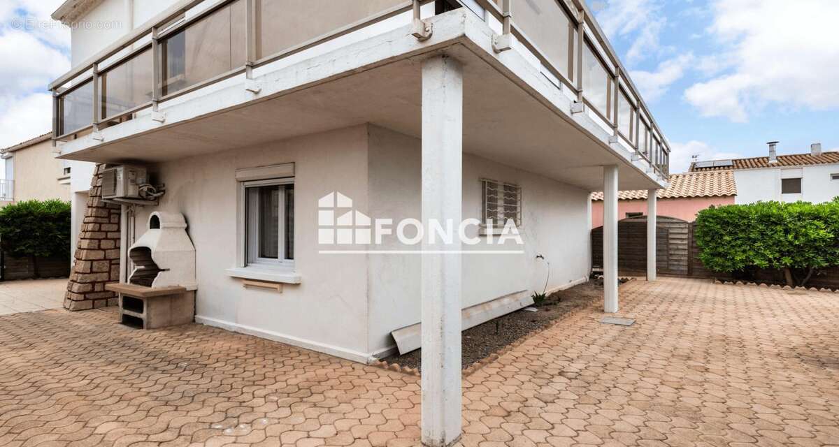 Narbonne plage, grande maison hors copropriété avec combles aménageables, sans mitoyenneté, garage, 100 mètres plage - photo 2