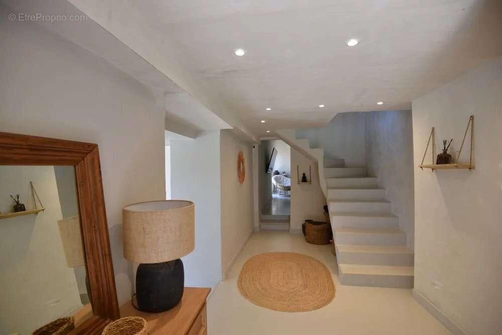 Maison à FAYENCE