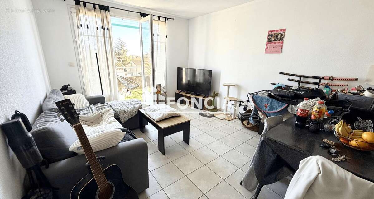 Appartement à LEZIGNAN-CORBIERES