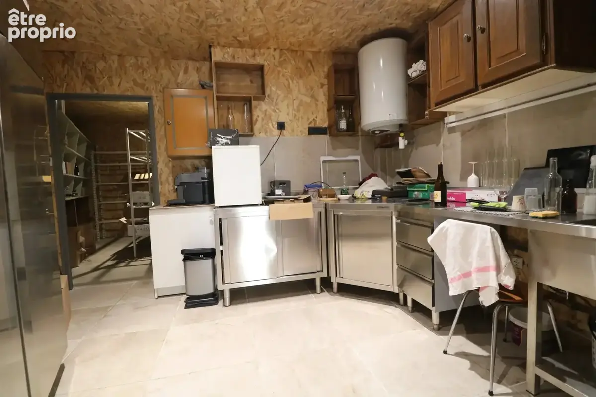 Local Commercial de 125m² au coeur de Soucieu - photo 9