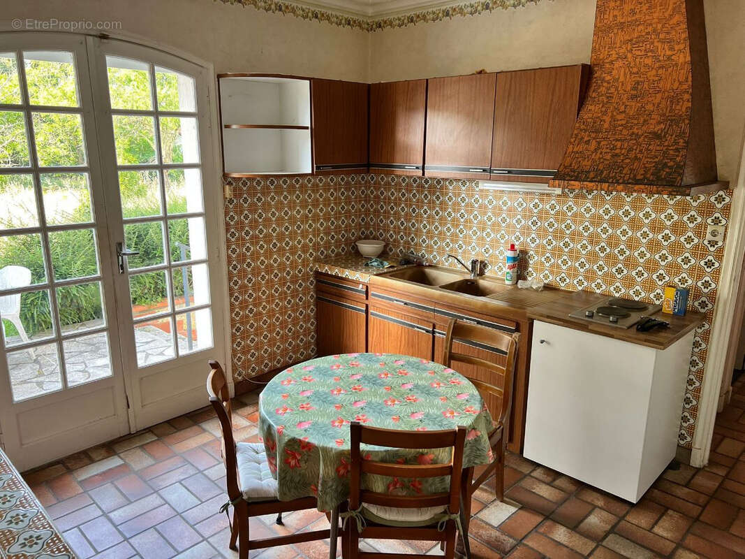 Maison traditionelle T4 sur sous-sol avec terrain de + 1500m2 - photo 6