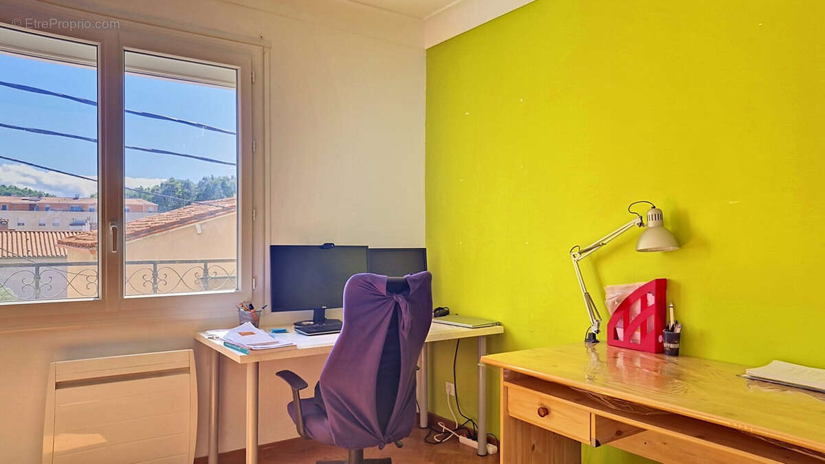 Chambre 2 - Appartement à PERPIGNAN