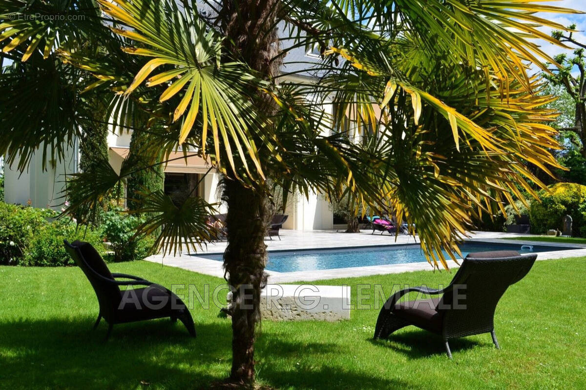 Maison à MAISONS-LAFFITTE