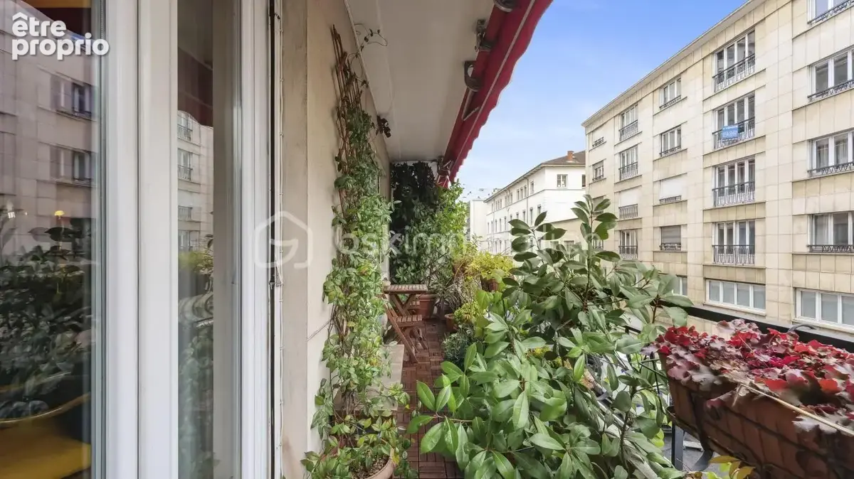 Charmant T4 de 128 m² avec balcon, cave et grenier situé à deux pas du Parc de la Tête d'Or - Lyon 6 - photo 5