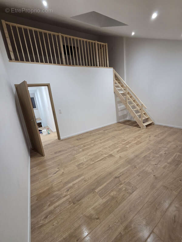 Appartement à MANOM