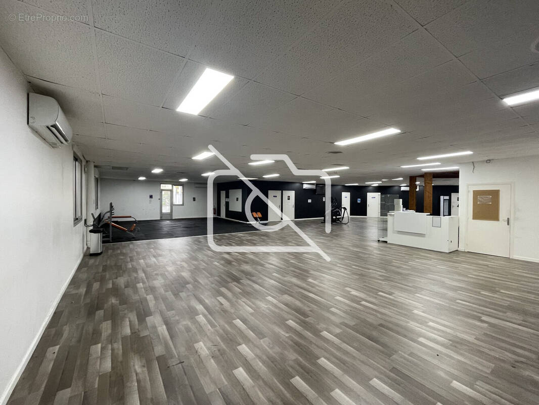 Commerce à BONDOUFLE