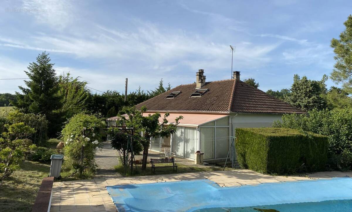 Maison à PAVIE