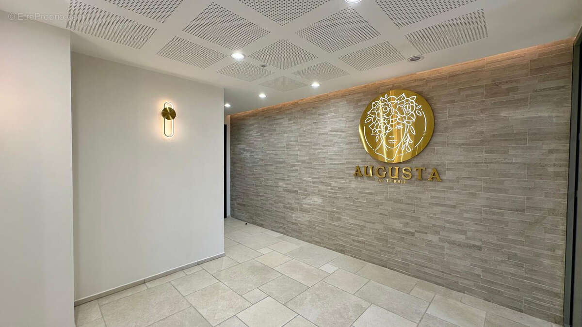 Appartement à LA TURBIE