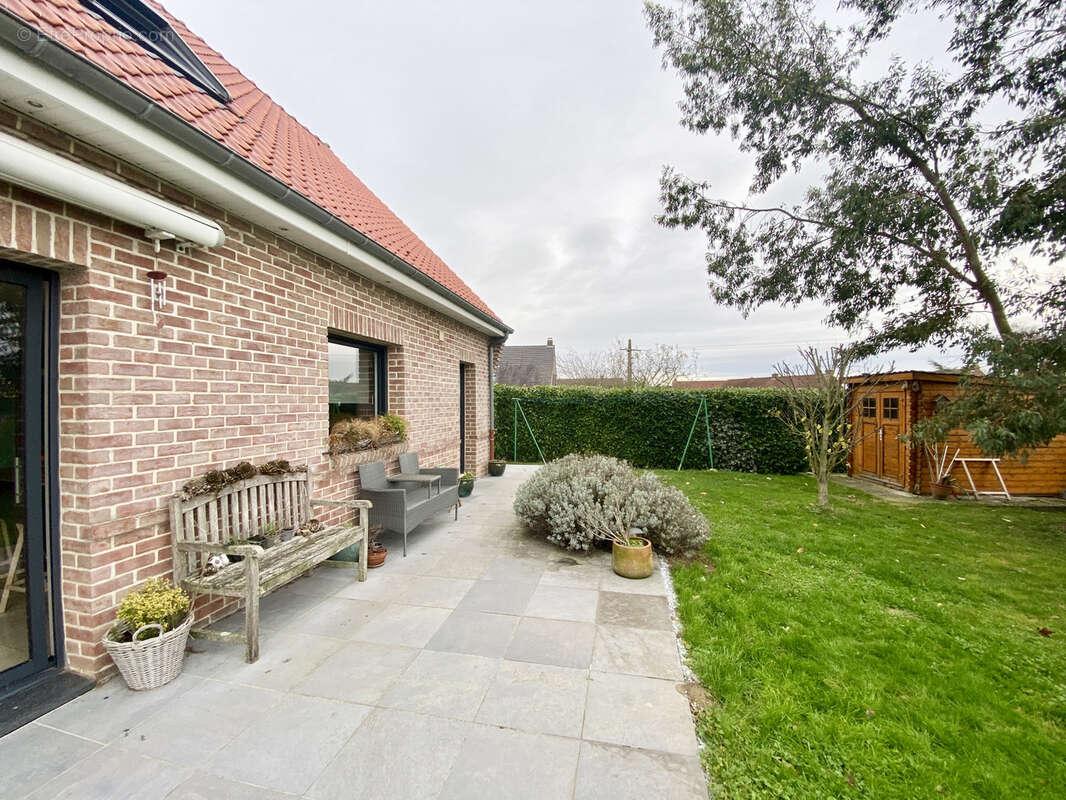 Maison à HAZEBROUCK