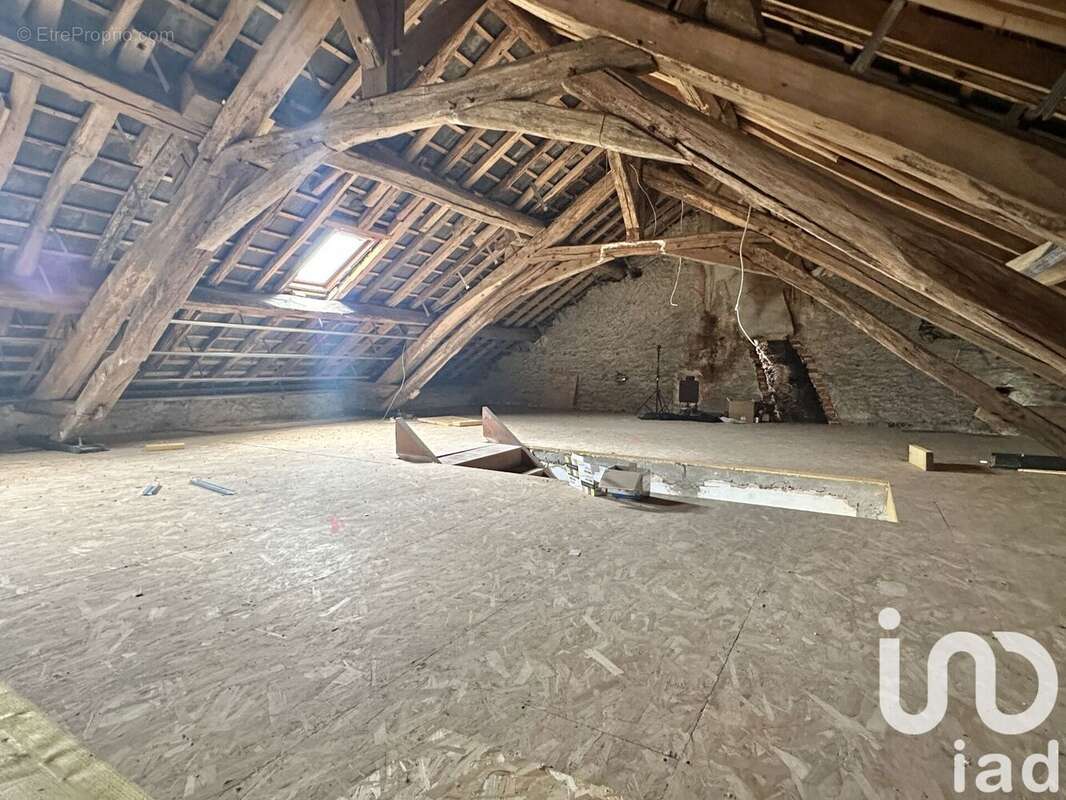 Photo 8 - Maison à MONTCORBON