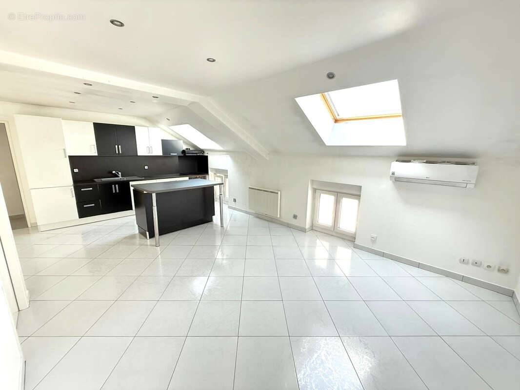 Appartement à BATILLY