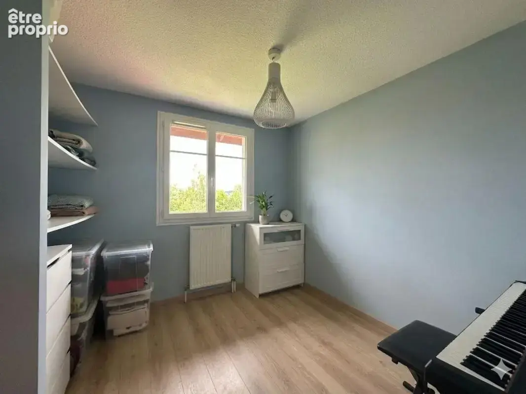 À Vendre - Rumilly (74150) - Maison avec garage et jardin - photo 8