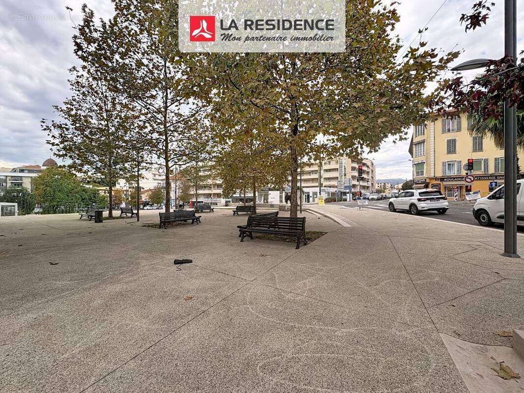 Commerce à CAGNES-SUR-MER