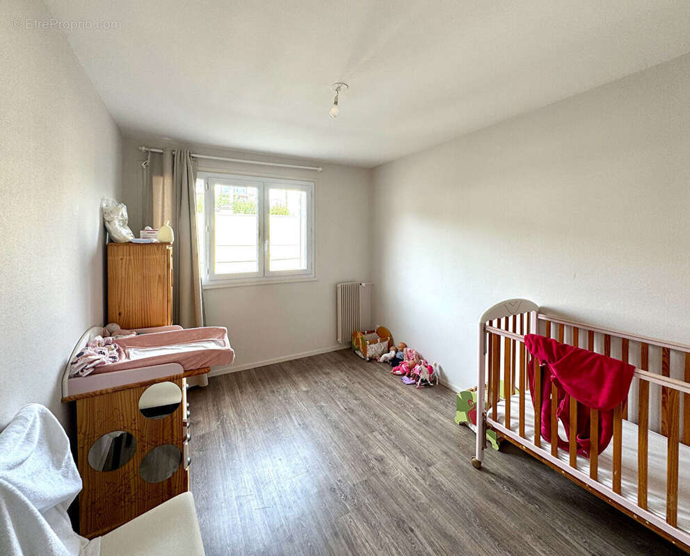 Chamalières proche carrefour europe / spacieux 100 m2 à vendre - balcon et box ! - photo 10