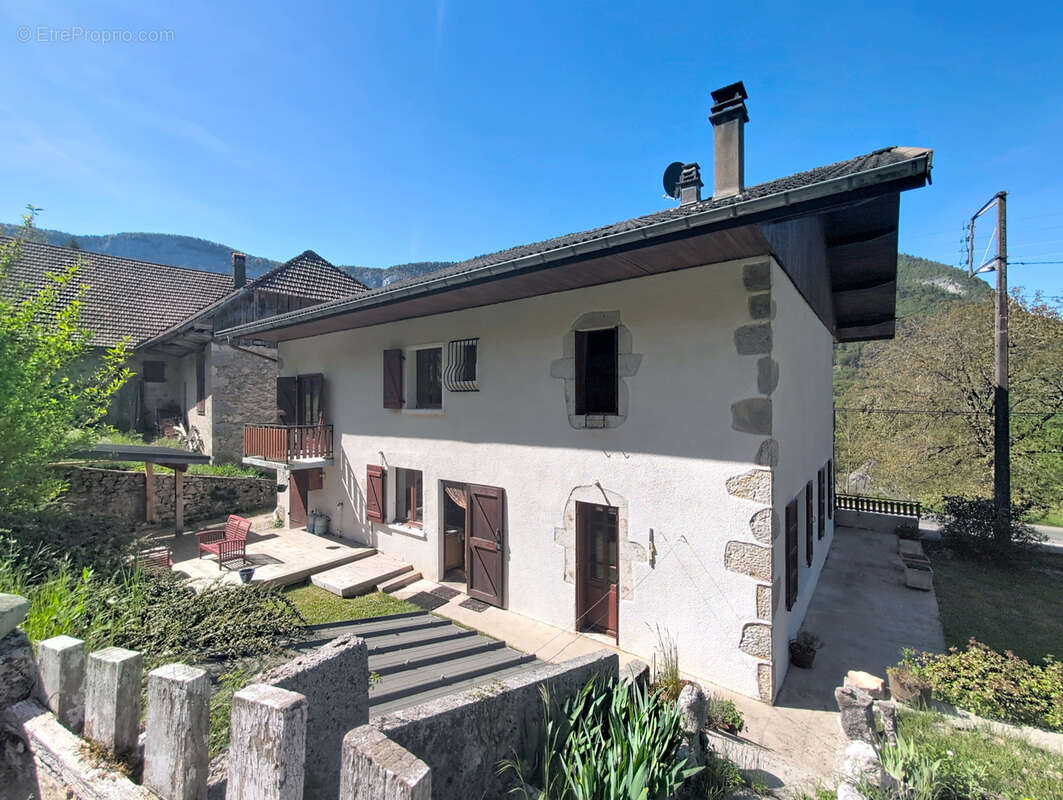 Maison à ALLEVES