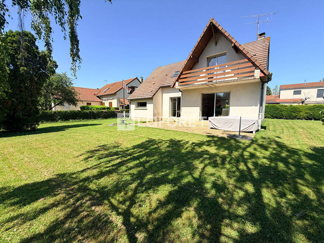 Maison à SARRY