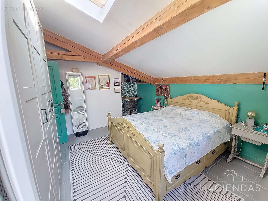 Maison à LA FARE-LES-OLIVIERS