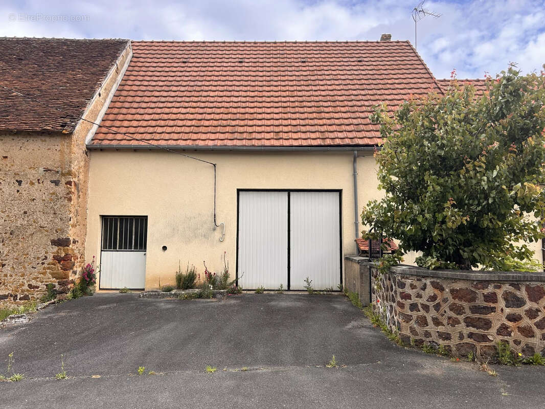 Maison à SACIERGES-SAINT-MARTIN