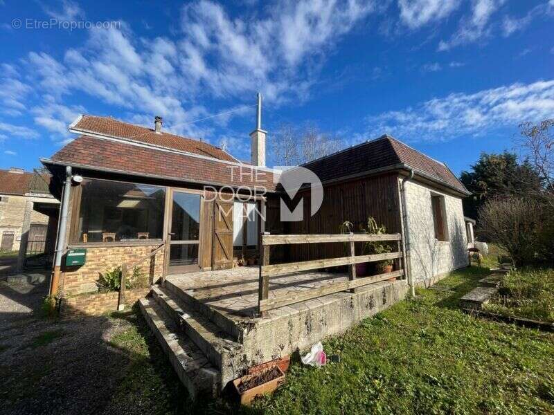 Maison à THOL-LES-MILLIERES