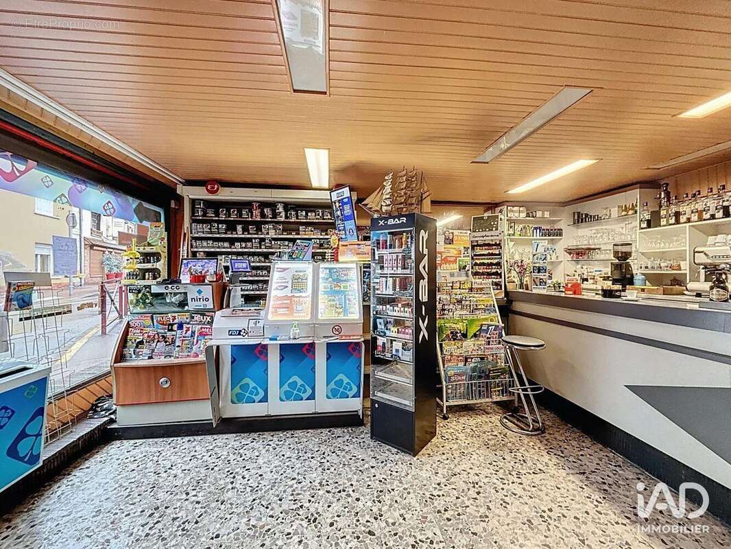 Photo 2 - Commerce à COULOMBS