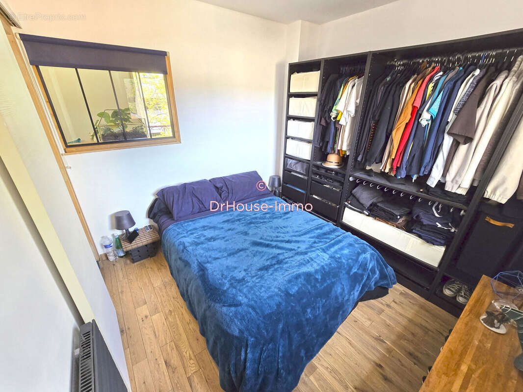 Appartement à SAINT-MAUR-DES-FOSSES
