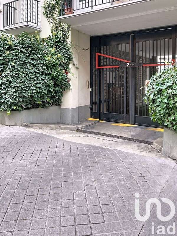 Photo 2 - Parking à PARIS-17E