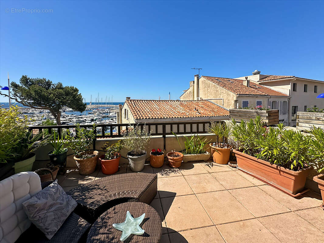 Appartement à SAUSSET-LES-PINS