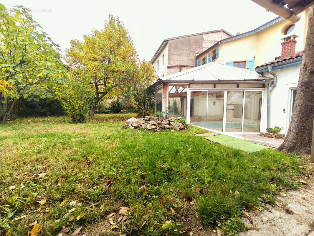 Maison à MILLERY