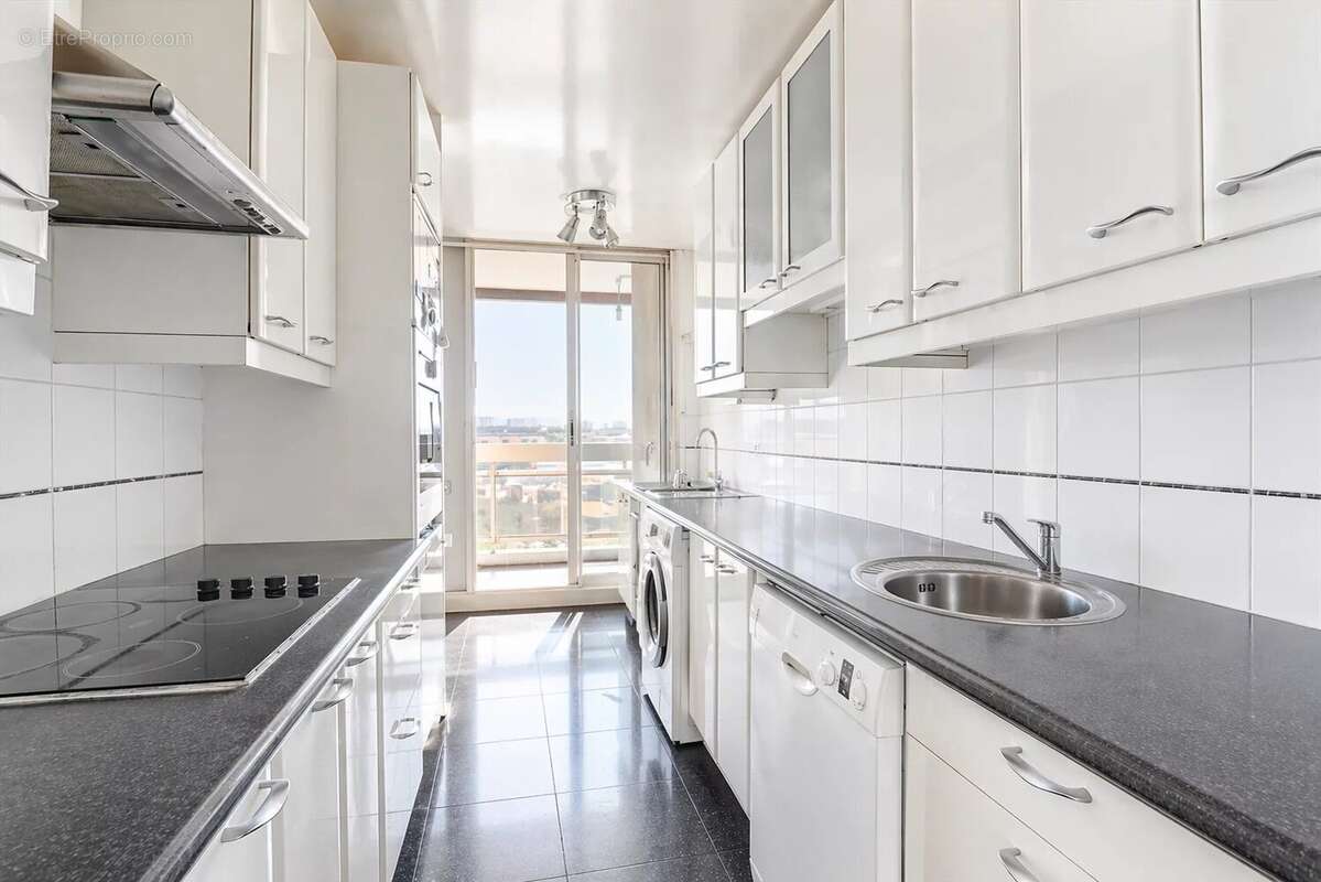 Appartement à LES LILAS