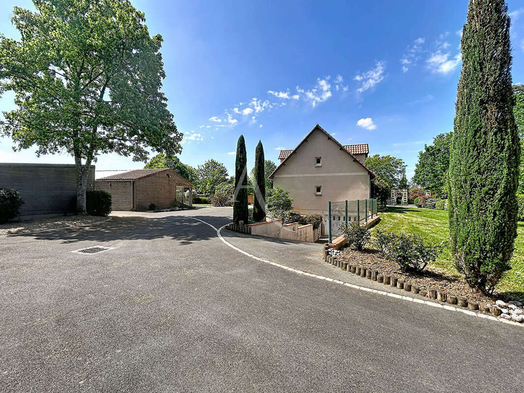 Maison à VIHIERS