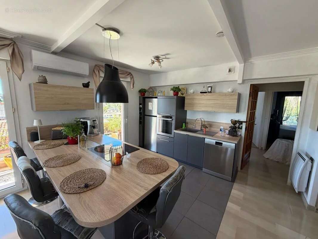 Appartement à LE CANNET
