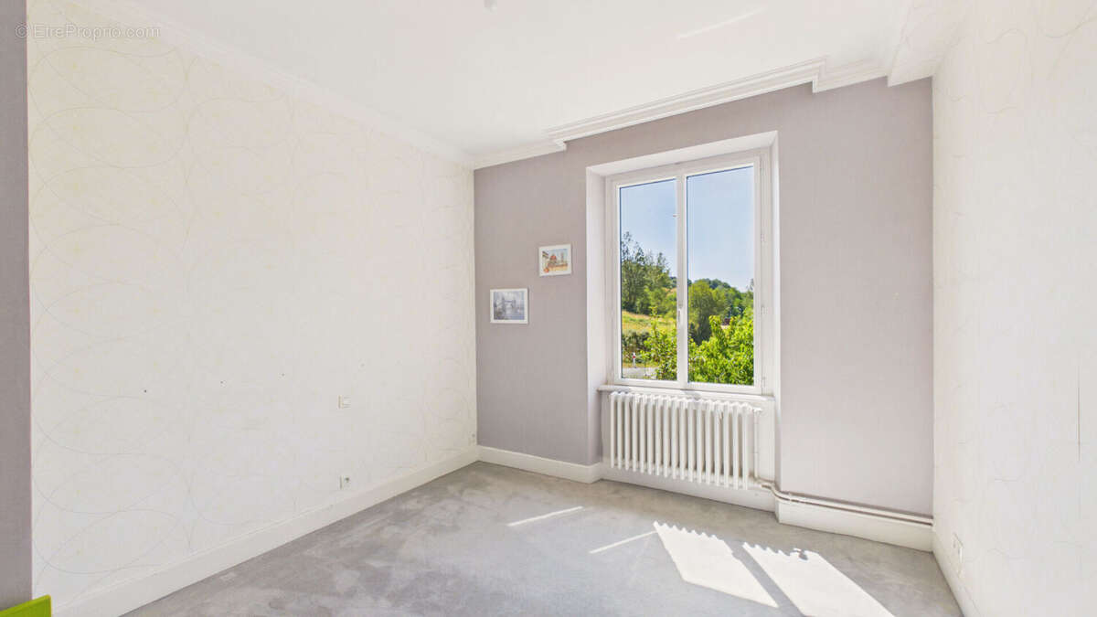 Grande maison en pierre t6 - photo 12