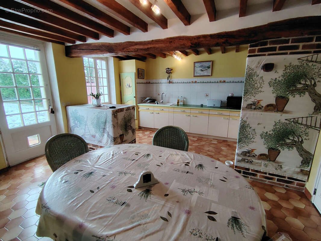 Maison à DOMATS