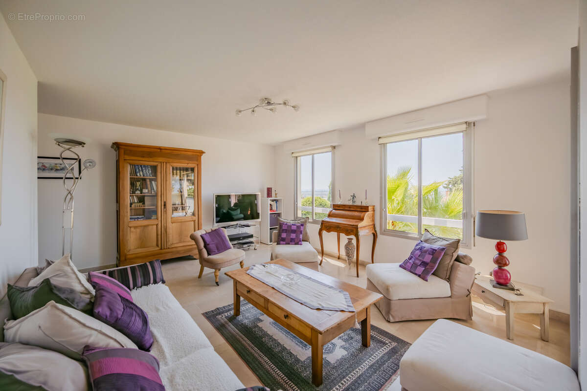 Appartement à HYERES