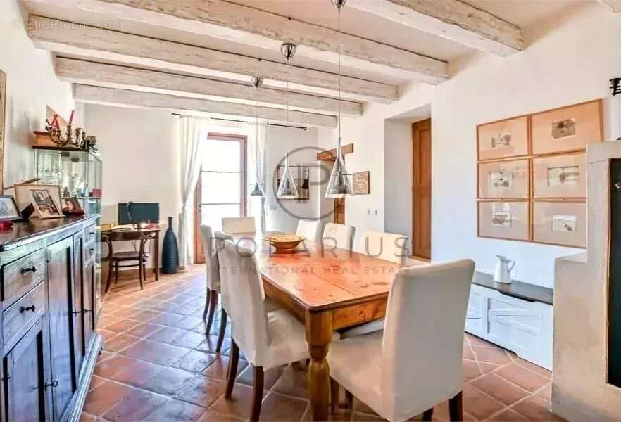 Ancienne ferme historique avec écuries et piscine, à 8 minutes d'Urbino - photo 2