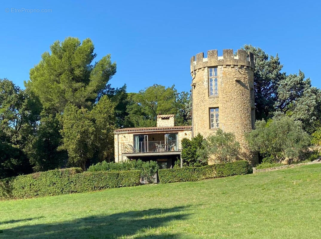 Maison à COURTHEZON