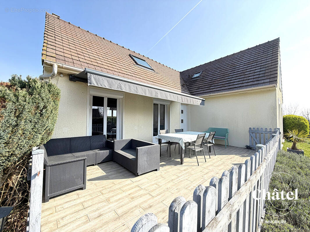 Maison à ERMENONVILLE