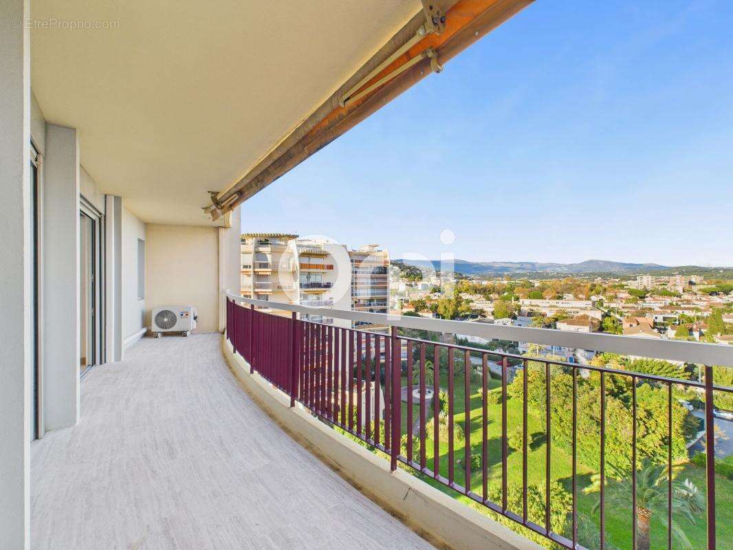 Cannes marina - renove - etage eleve - t4 traversant - orientation sud ouest nord - photo 16