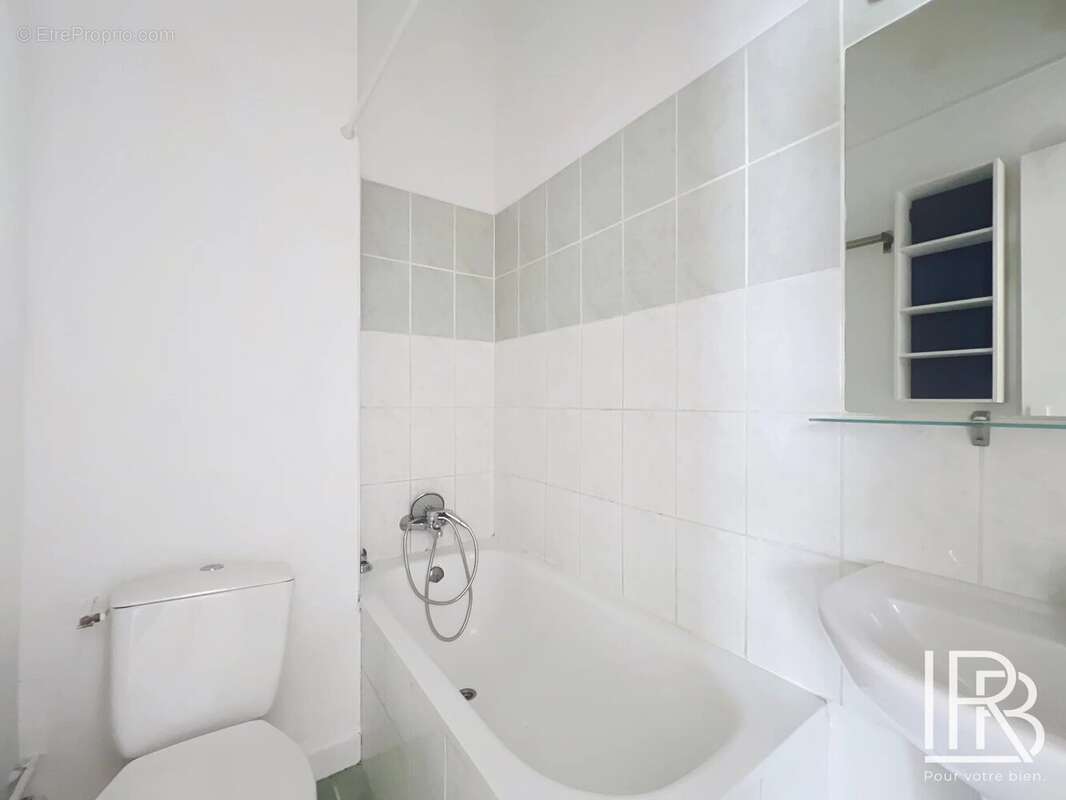 Appartement à MARSEILLE-1E